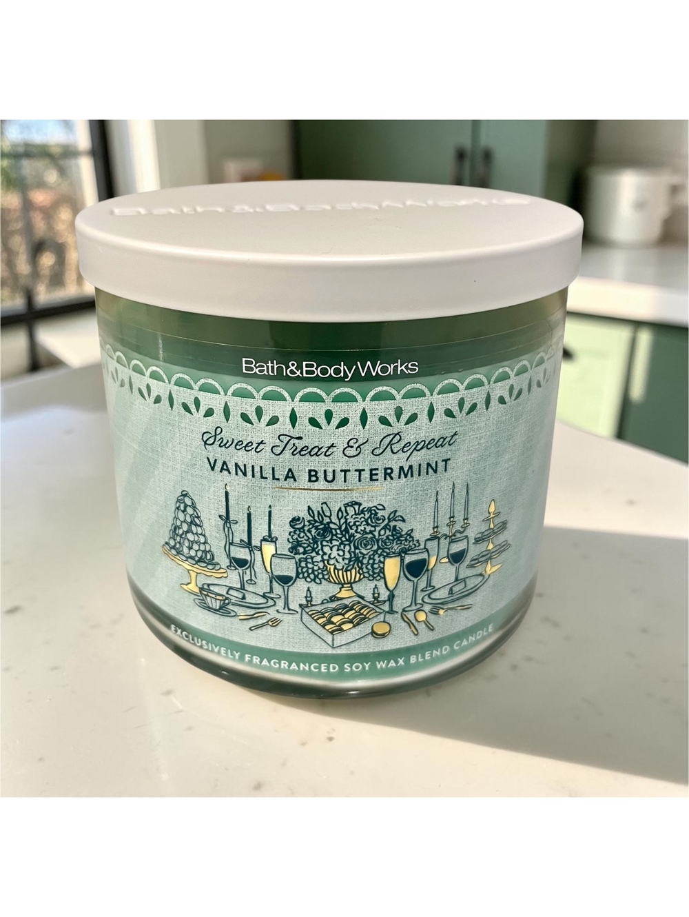 Bath & Body Works Vanilla Buttermint 3 Wick Candle Sweet Treat & Repeat 14.5 oz